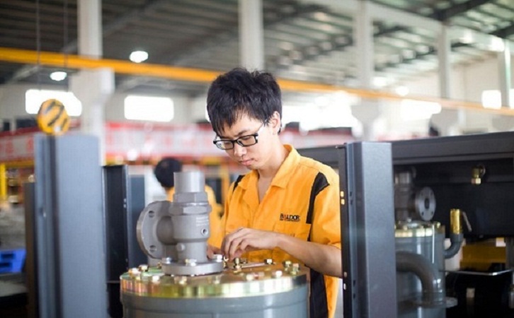 螺桿空壓機維修到底是采用哪種方式呢？